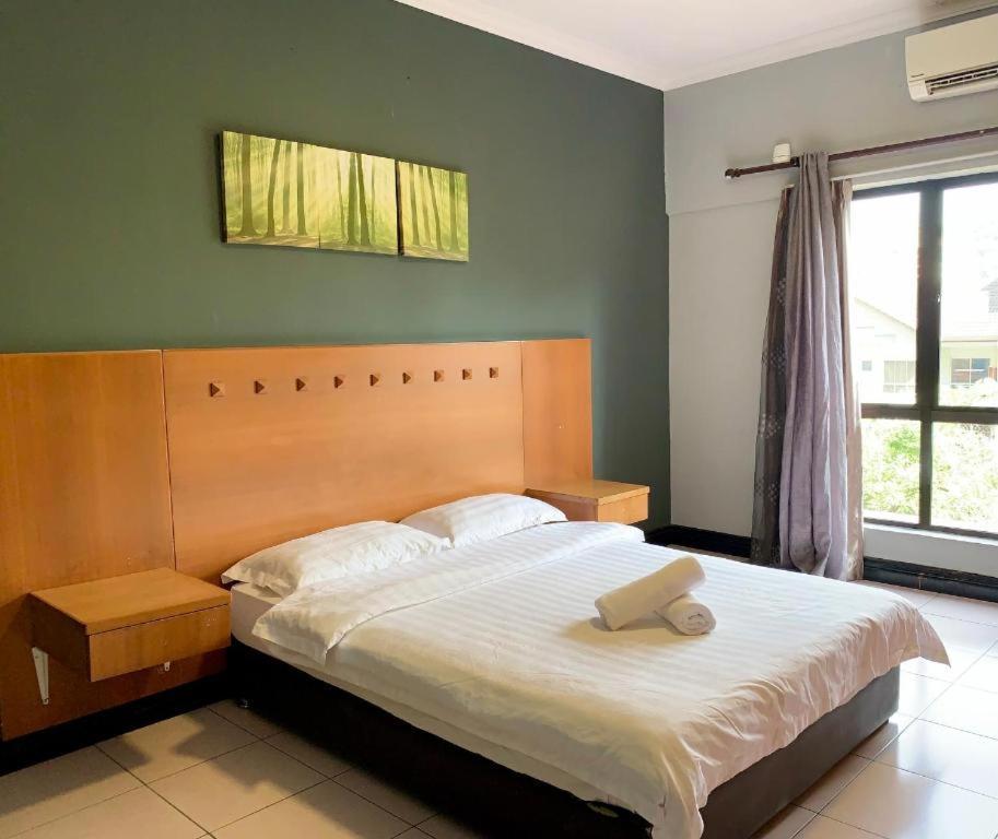 Marina Court Vacation Home 3 Bedrooms - Kota Kinabalu Esterno foto