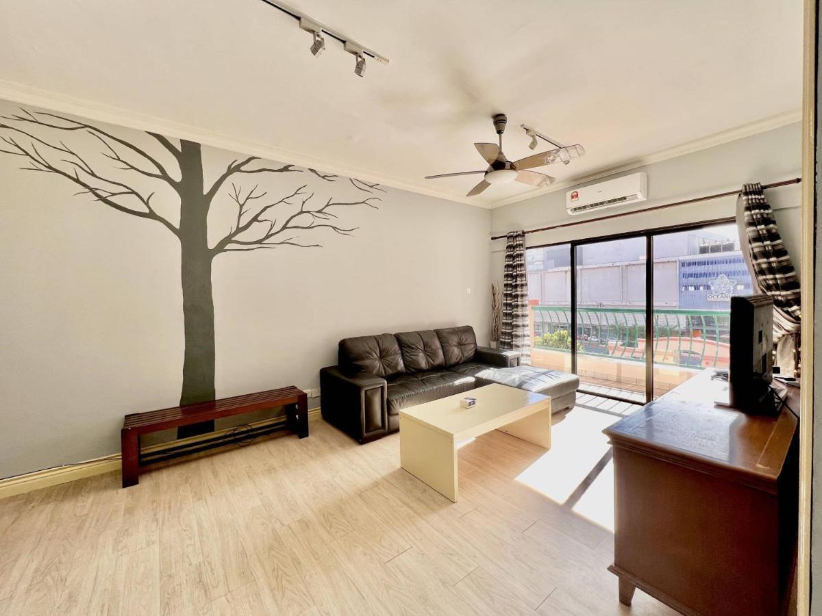 Marina Court Vacation Home 3 Bedrooms - Kota Kinabalu Esterno foto