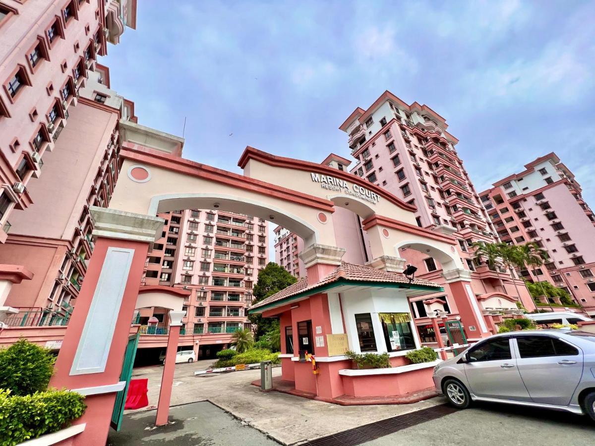 Marina Court Vacation Home 3 Bedrooms - Kota Kinabalu Esterno foto