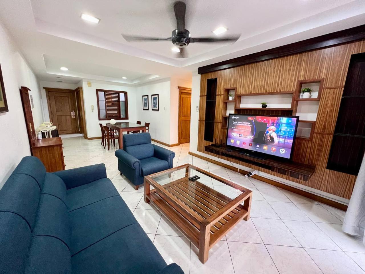 Marina Court Vacation Home 3 Bedrooms - Kota Kinabalu Esterno foto