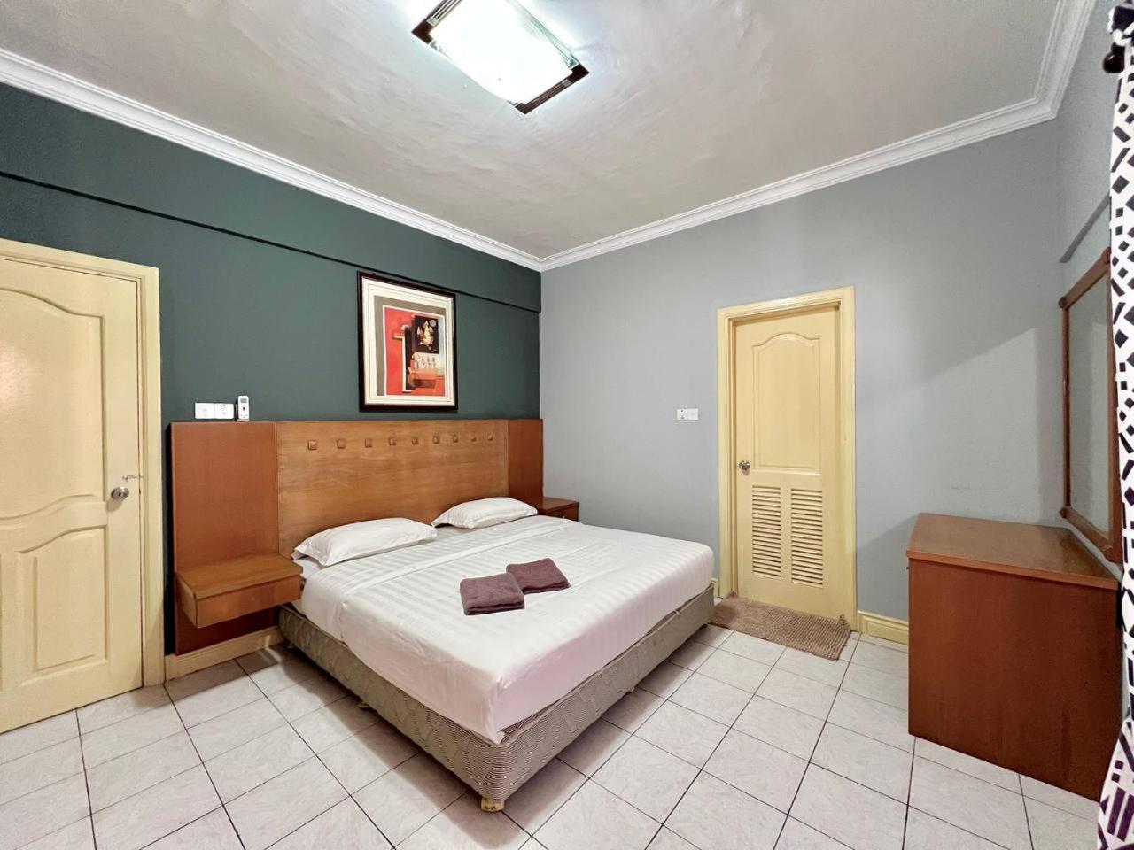 Marina Court Vacation Home 3 Bedrooms - Kota Kinabalu Esterno foto