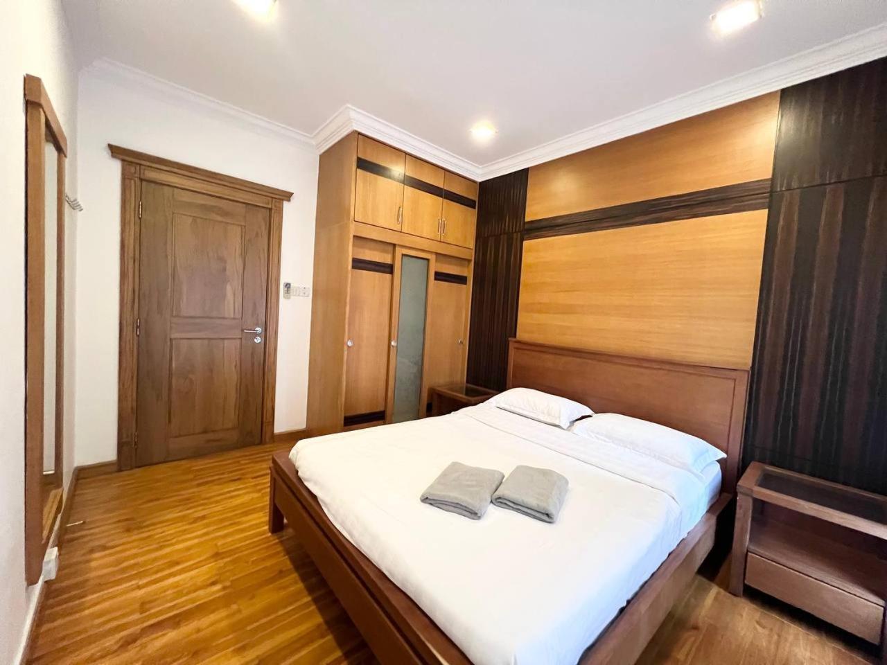 Marina Court Vacation Home 3 Bedrooms - Kota Kinabalu Esterno foto