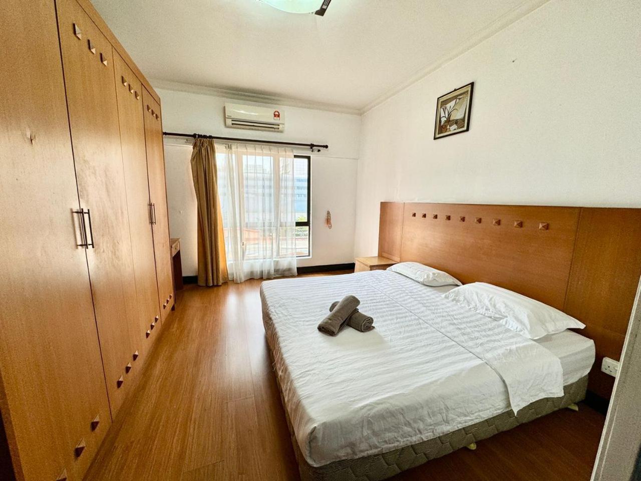 Marina Court Vacation Home 3 Bedrooms - Kota Kinabalu Esterno foto