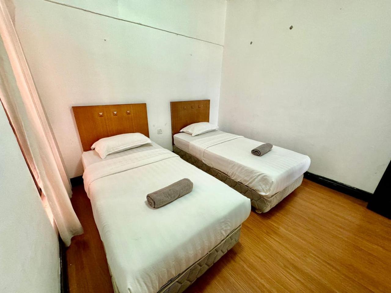 Marina Court Vacation Home 3 Bedrooms - Kota Kinabalu Esterno foto